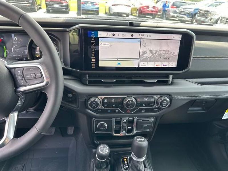 2025 Jeep Wrangler 4-door Sahara 4xe