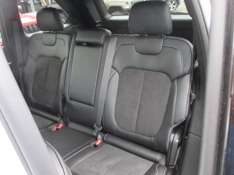 New 2026 Jeep Grand Cherokee Laredo Altitude 4x4Image 21