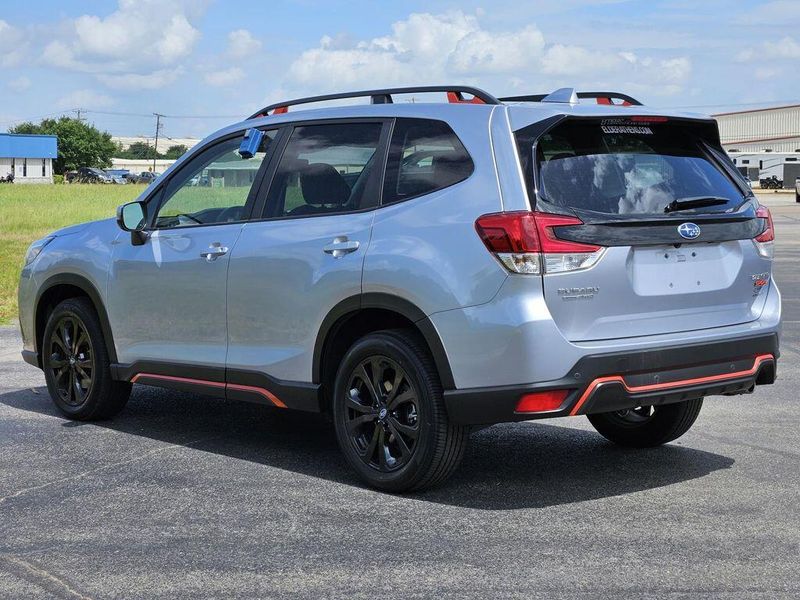 2023 Subaru Forester SportImage 4