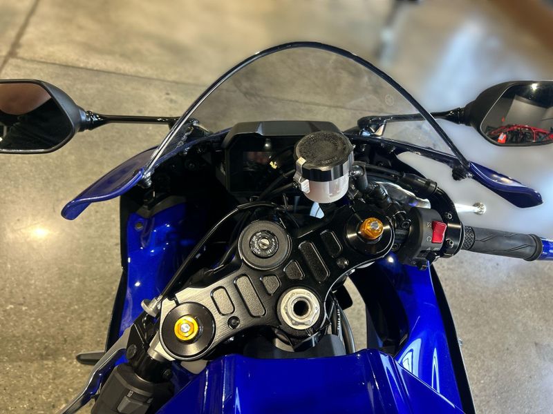 2024 Yamaha YZF-R7 Image 16