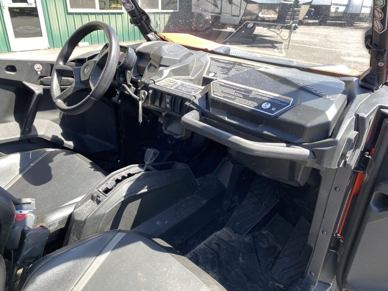 Used 2022 Can-Am MAVERICK SPORT 1000 Image 11