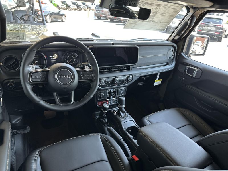 New 2025 Jeep Wrangler 4-door Rubicon 392Image 18