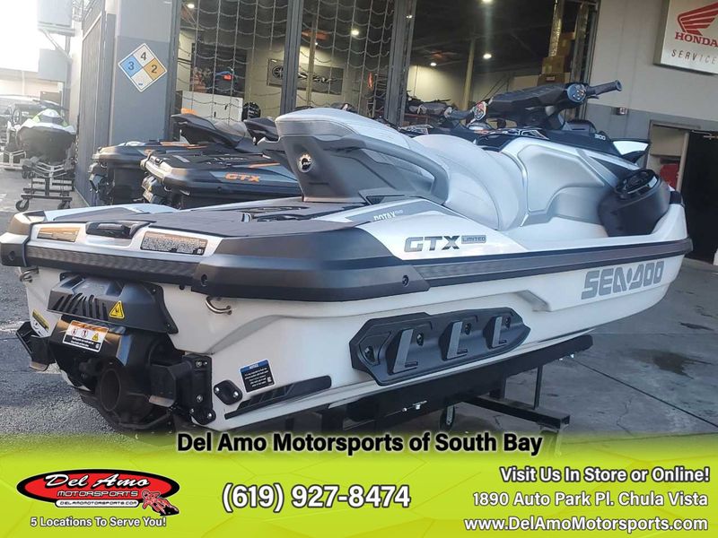 2024 Sea-Doo GTX LIMITED 300 (SOUND SYSTEM) Image 12