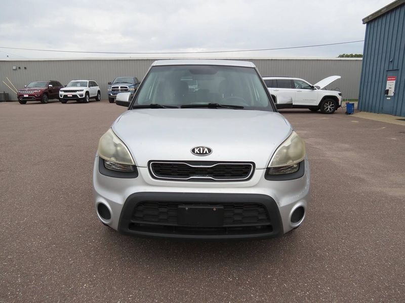 Used 2012 Kia Soul + 4dr Crossover 6AImage 8