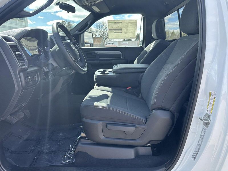 2024 RAM 3500 TradesmanImage 12