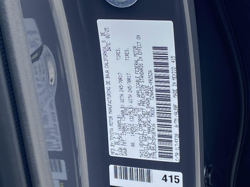 2025 Toyota Tacoma SR5Image 30