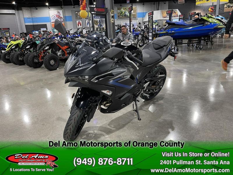 2025 Kawasaki NINJA 500 ABS Image 7
