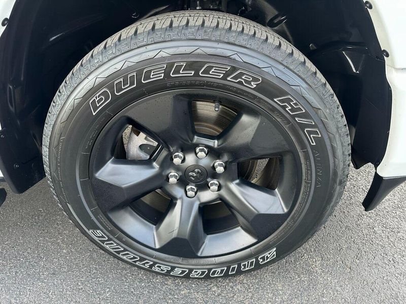 2024 RAM 1500 TradesmanImage 27