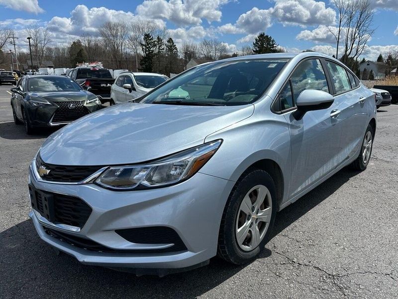 2018 Chevrolet Cruze LSImage 7