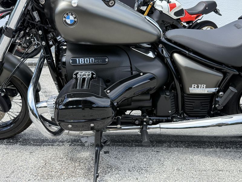 Used 2023 BMW R 18 Base 
