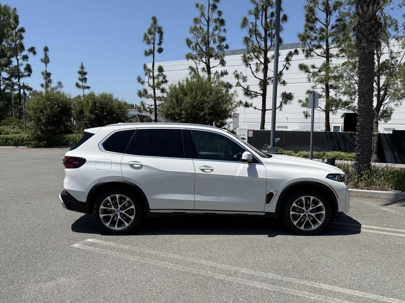 2025 BMW X5 xDrive40iImage 5