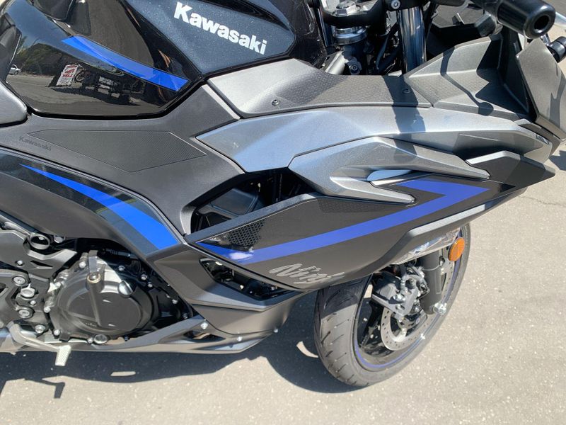 New 2025 Kawasaki NINJA 500 ABS Image 18