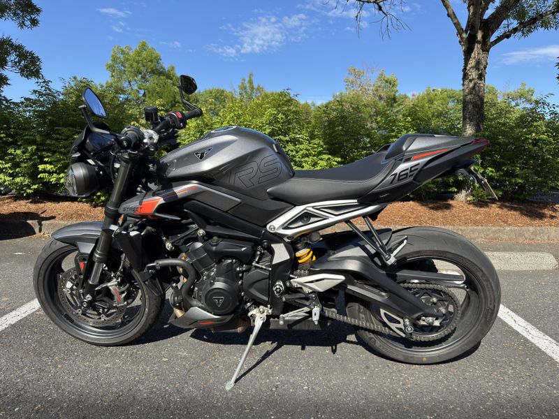 2024 Triumph Street Triple 765 RS 