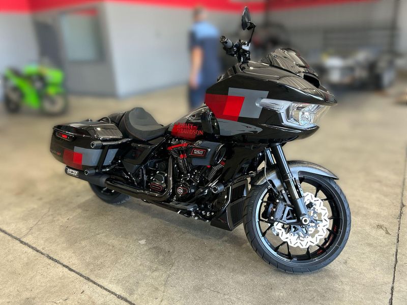 Used 2025 Harley-Davidson ROAD GILDE CVO ST Image 10