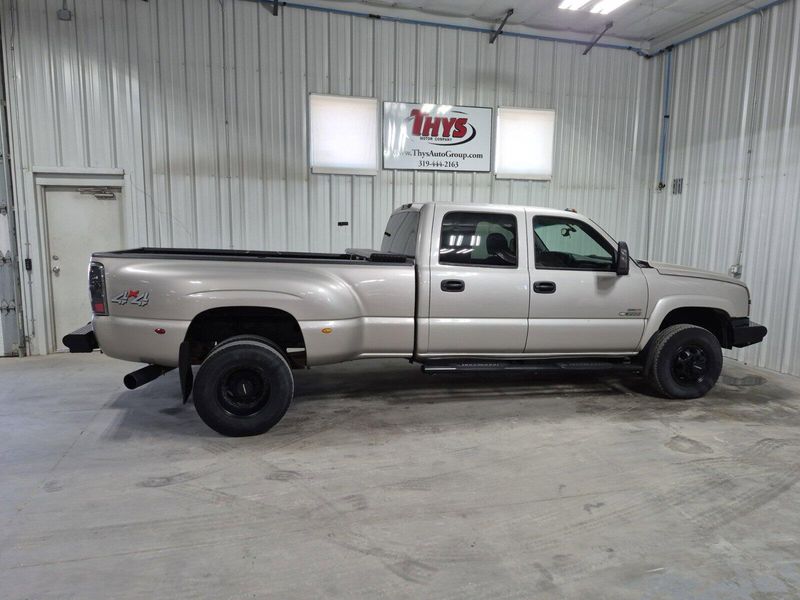 2005 Chevrolet Silverado 3500 DRW LTImage 4