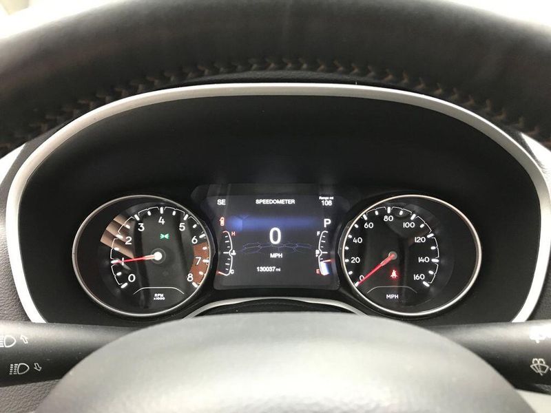 Used 2017 Jeep New Compass LatitudeImage 5