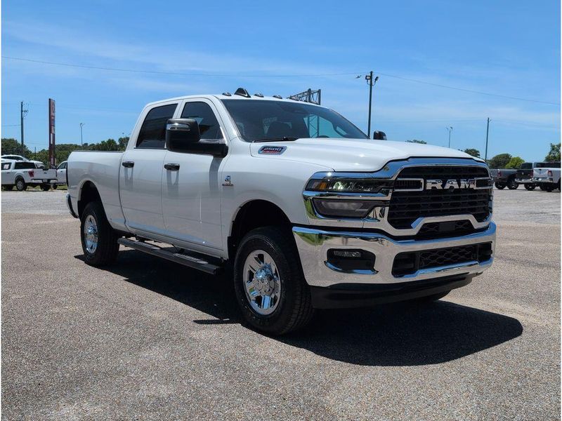 New 2026 RAM 2500 Tradesman Crew Cab 4x4 6