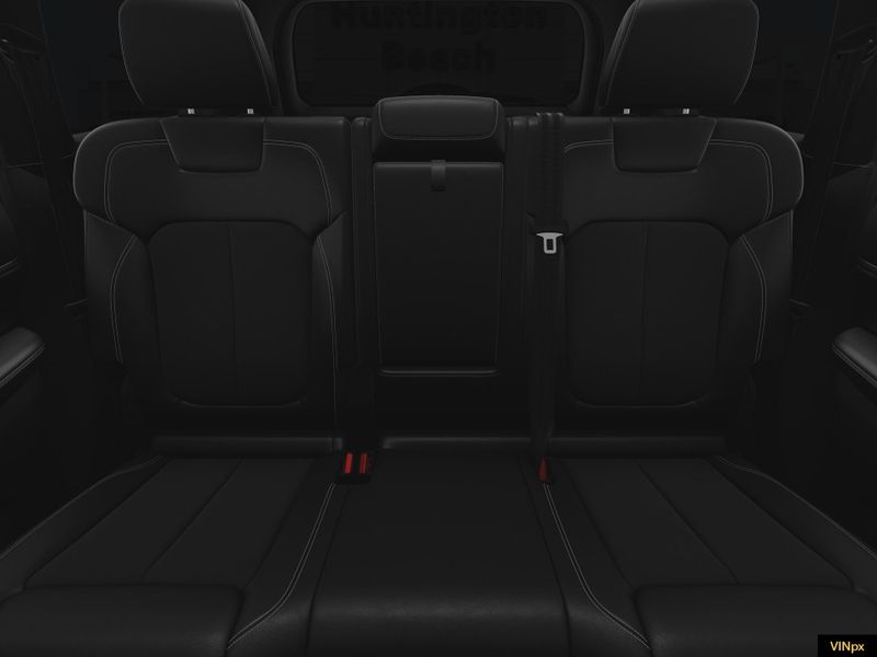 2025 Jeep Grand Cherokee Altitude 4x2Image 17