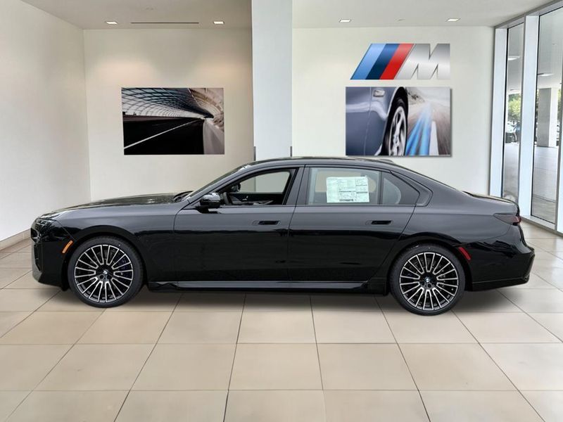 2025 BMW i7 eDrive50Image 9