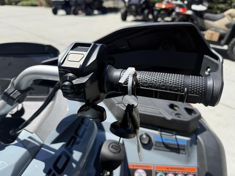 New 2025 CFMOTO CFORCE 1000 TOURING Image 2