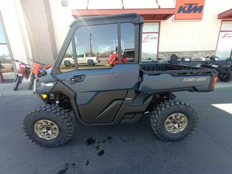 2025 Can-Am SSV DEF LTD HD10 