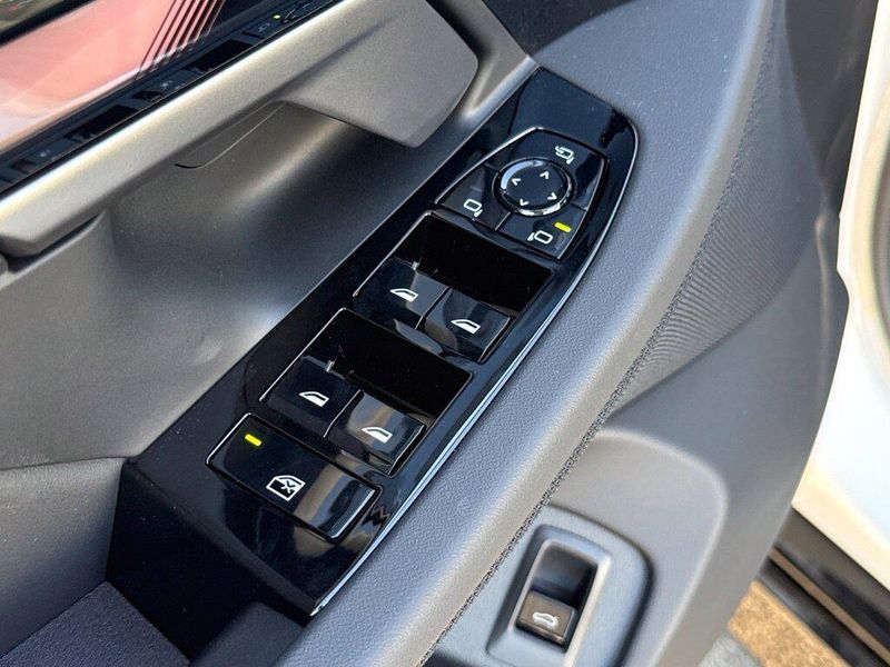 New 2027 BMW 5 Series 530iImage 16