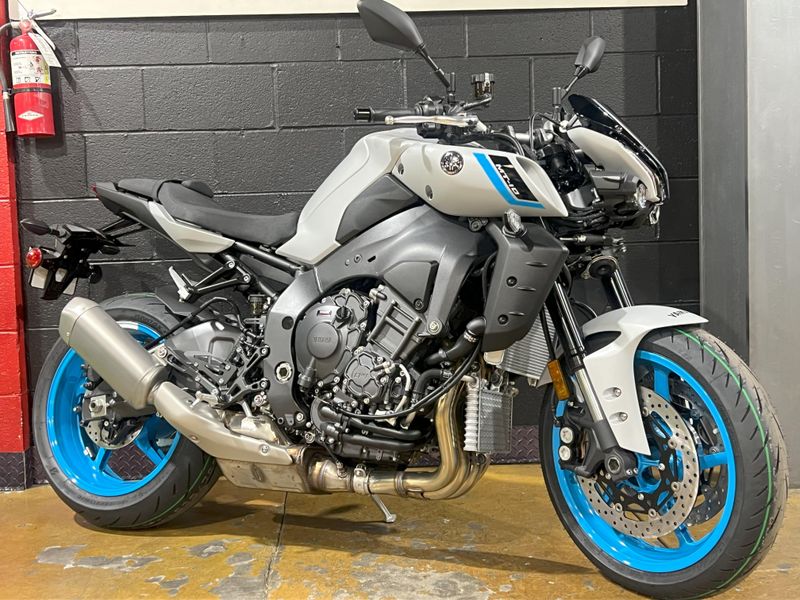 New 2025 Yamaha MT-10 Image 1