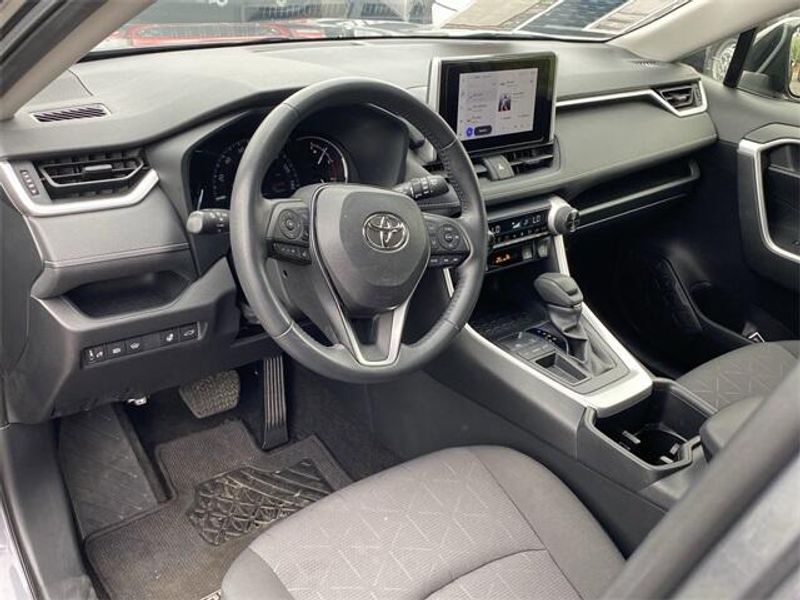 2023 Toyota RAV4 XLEImage 17