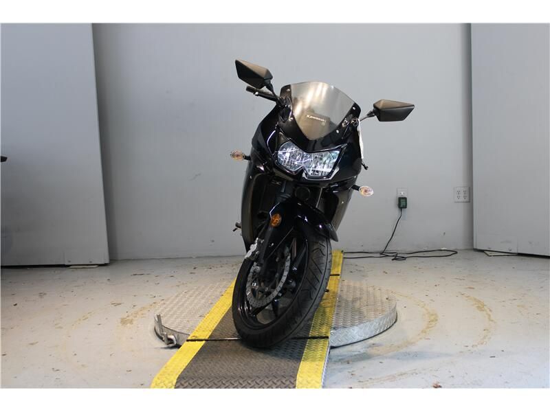 Used 2011 Kawasaki NINJA 250 Image 2