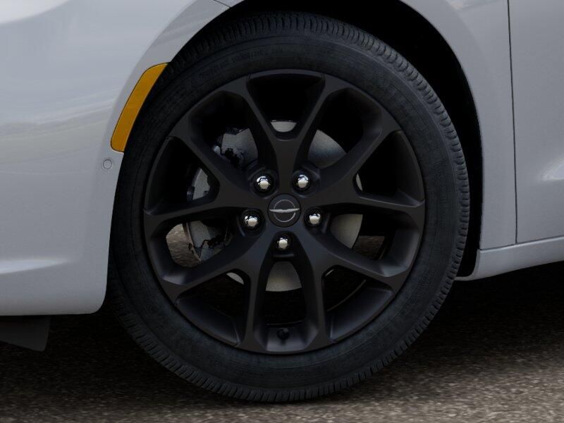 New 2026 Chrysler Pacifica Select