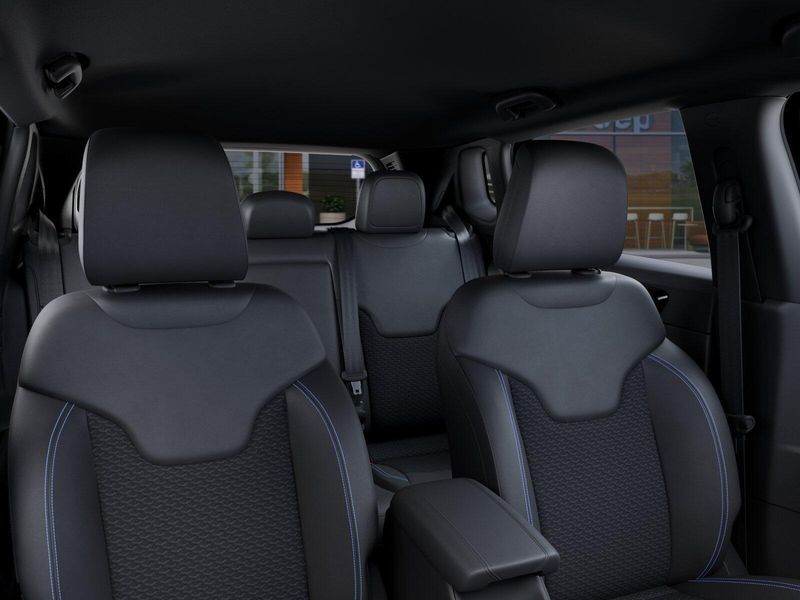 New 2026 Jeep Compass Latitude Altitude 4x4Image 26