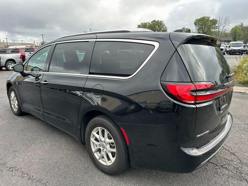 2021 Chrysler Pacifica Touring LImage 15