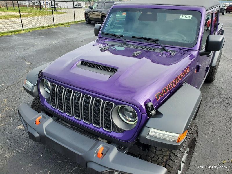 New 2026 Jeep Gladiator Mojave 4x4