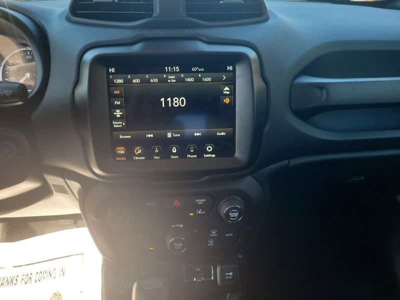 Used 2023 Jeep Renegade LatitudeImage 7