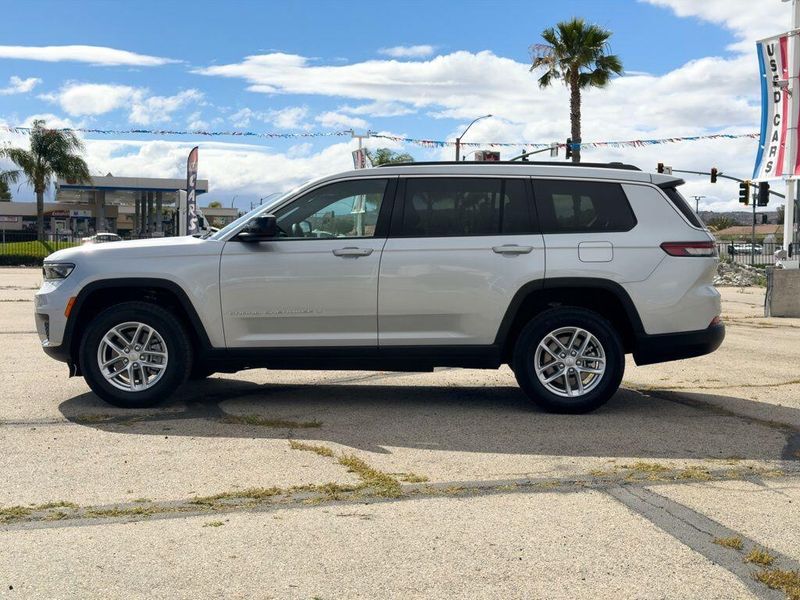 Used 2025 Jeep Grand Cherokee L LaredoImage 3