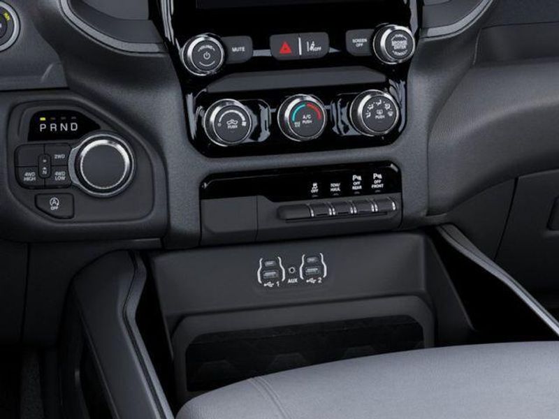 New 2026 RAM 1500 Express Crew Cab 4x4 5