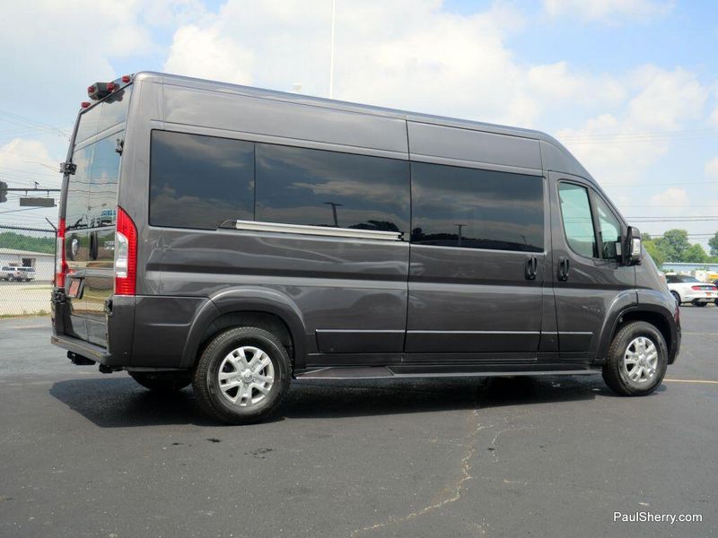 New 2024 RAM Promaster 2500 Slt+ Window Van High Roof 159