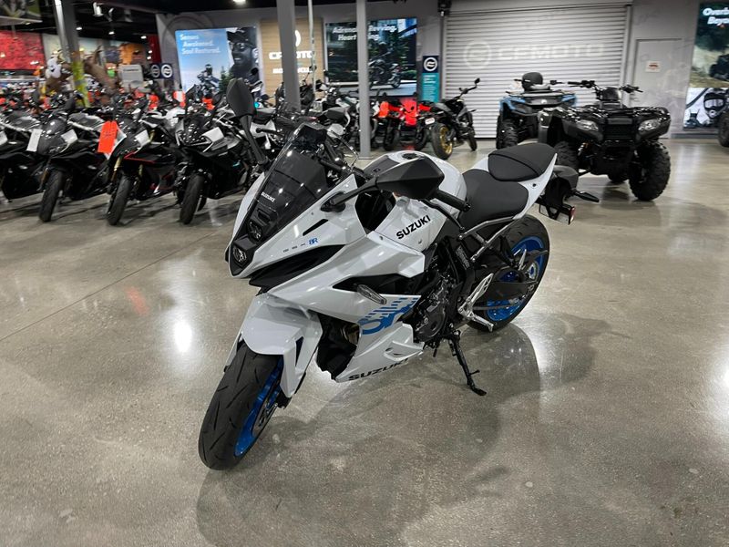 New 2026 Suzuki GSX-8R Image 27