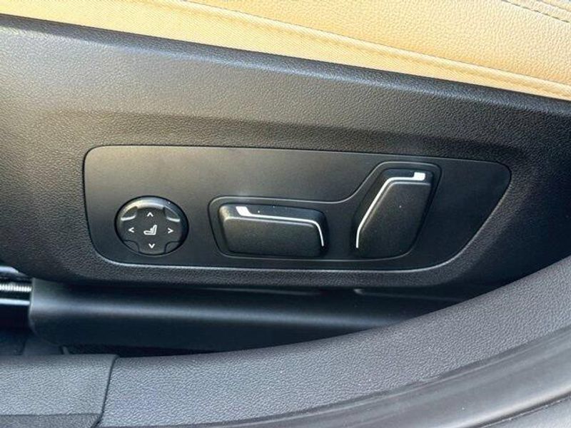 New 2026 BMW 3 Series 330iImage 18