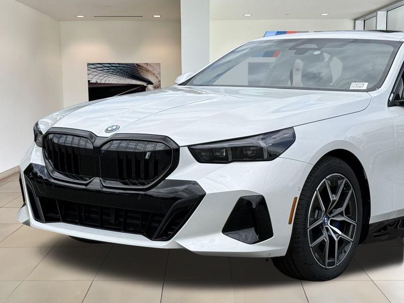 2025 BMW i5 eDrive40Image 10