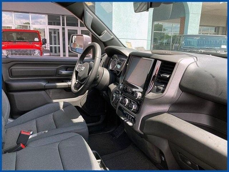 New 2025 RAM 1500 Image 10