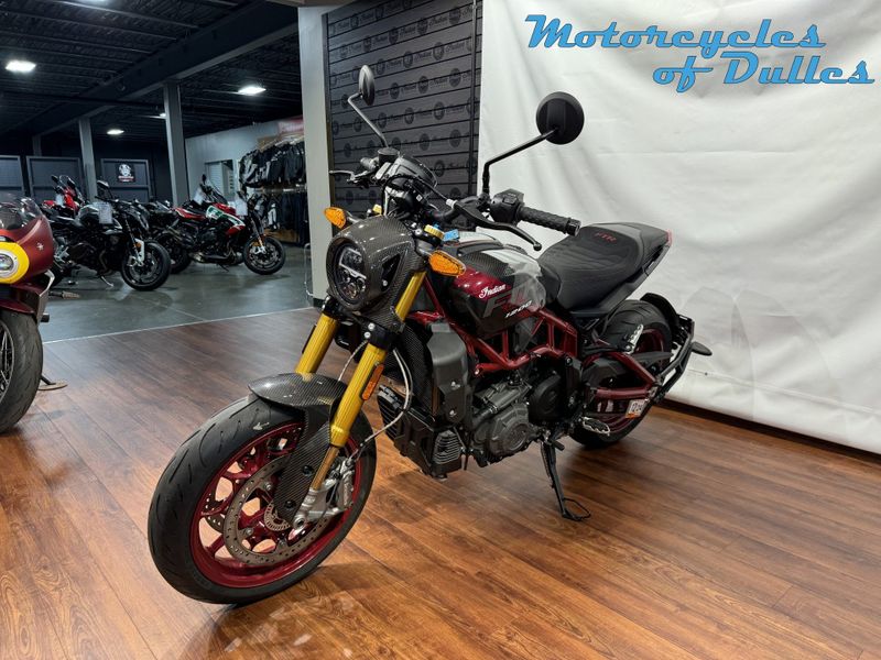 2024 Indian Motorcycle FTR Carbon R  in a Carbon Fiber exterior color. Motorcycles of Dulles 571.934.4450 motorcyclesofdulles.com 