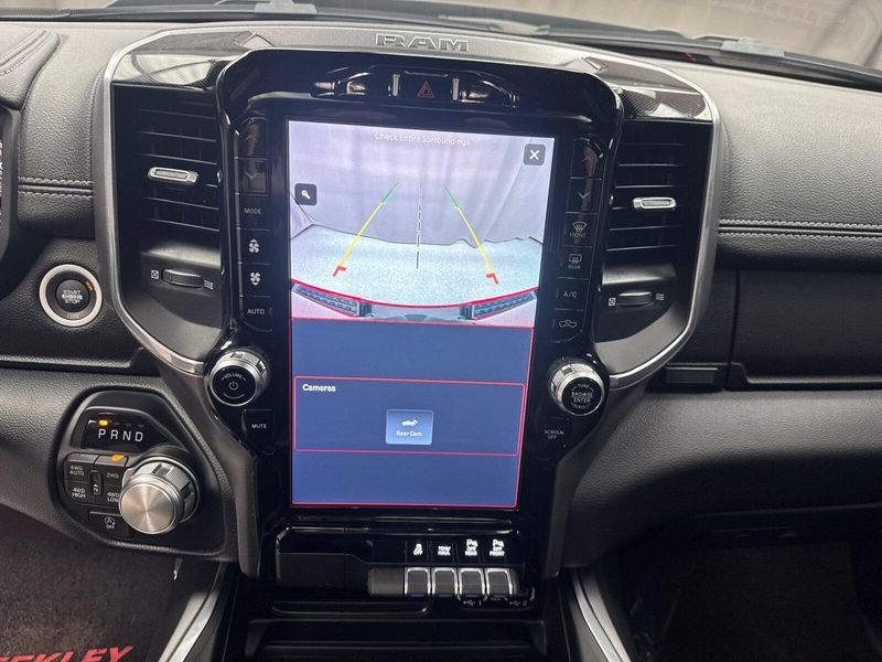 2022 RAM 1500 LaramieImage 14