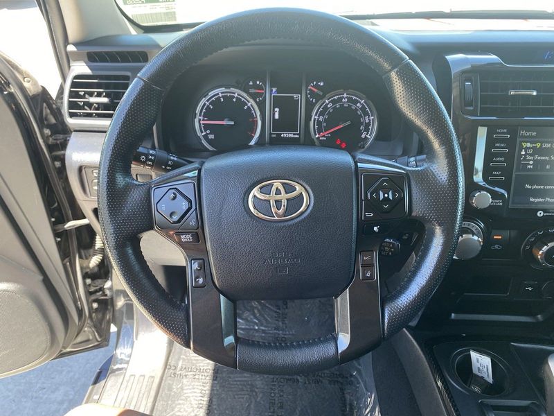 2023 Toyota 4Runner TRD Off Road PremiumImage 25