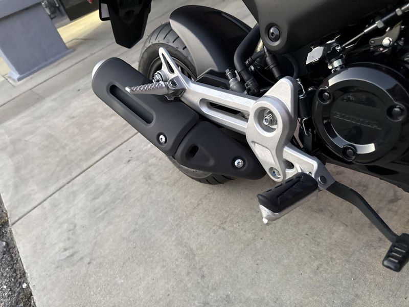 New 2025 Honda Grom Image 11