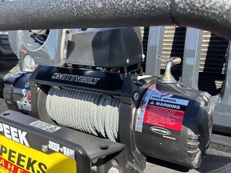 Used 2017 Jeep Wrangler Unlimited SportImage 12