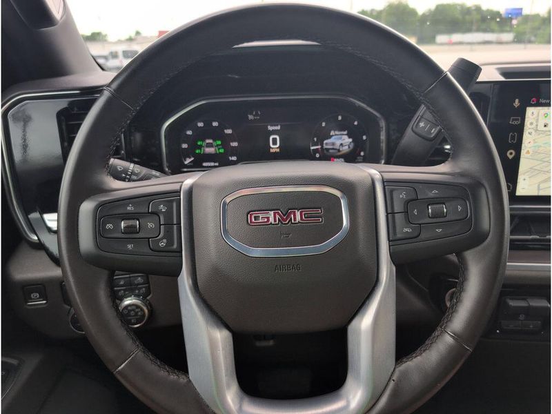 Used 2025 GMC Sierra 1500 SLTImage 25