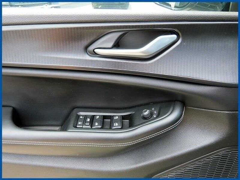 2024 Jeep Grand Cherokee L Altitude XImage 13