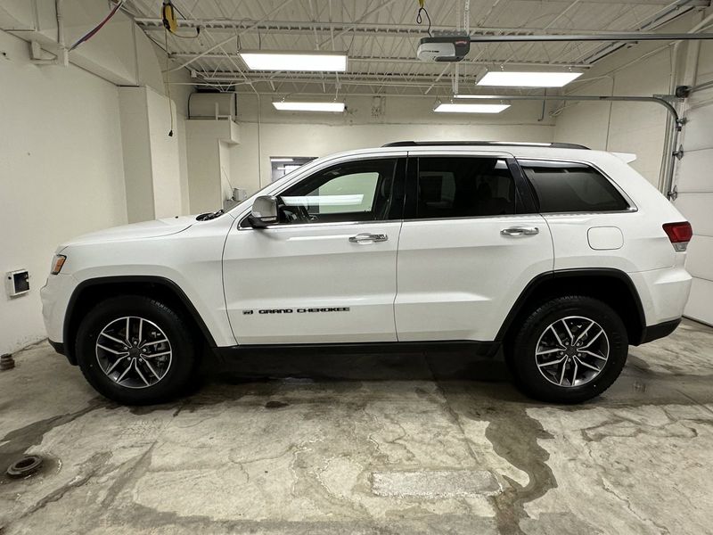 2022 Jeep Grand Cherokee WK LimitedImage 2