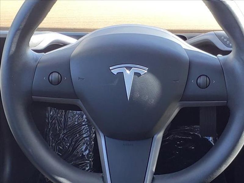 2020 Tesla Model 3 Standard Range PlusImage 6